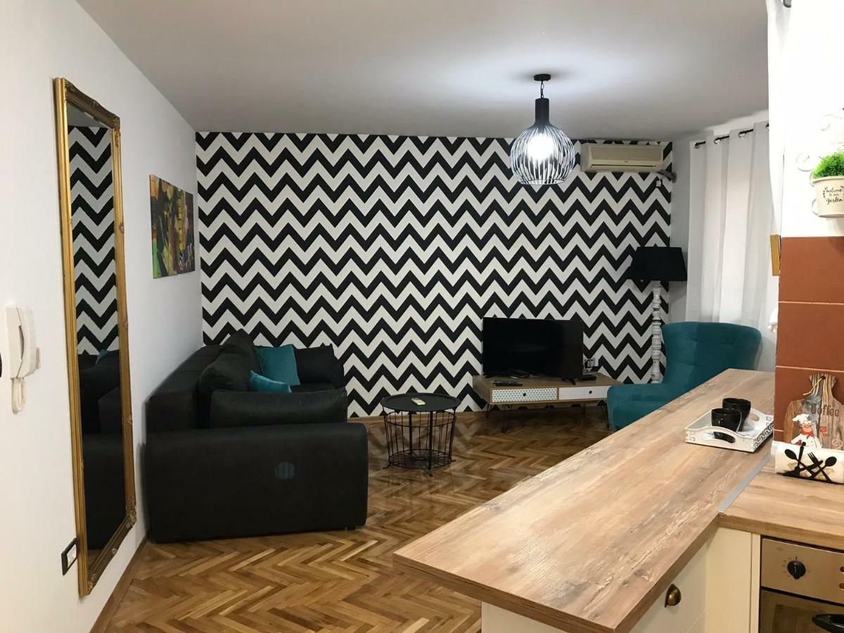 Apartment Sfera Újvidék Kültér fotó